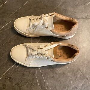 Soul by Naturalizer Womens Neela White Fashion Sneaker Size 7 (7737140)